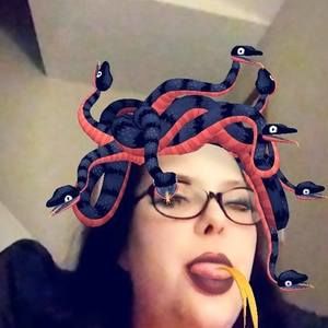 Meet your Posher, Jaclyn